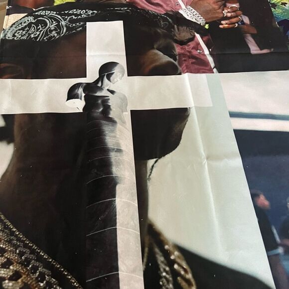 Rapper Tapestry  - Picture 10 of 11